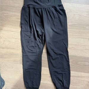 Athleta Black Salutation Jogger
